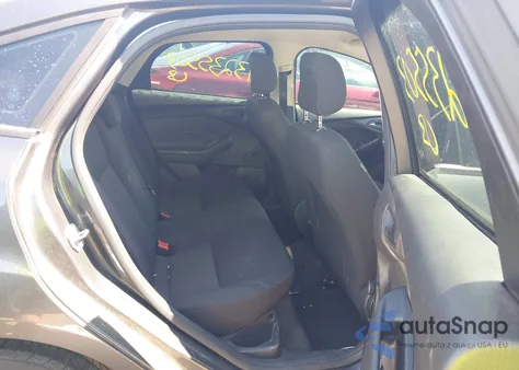 2017 Ford Focus S z USA, uszkodzony, nr VIN 1FADP3E2XHL229228